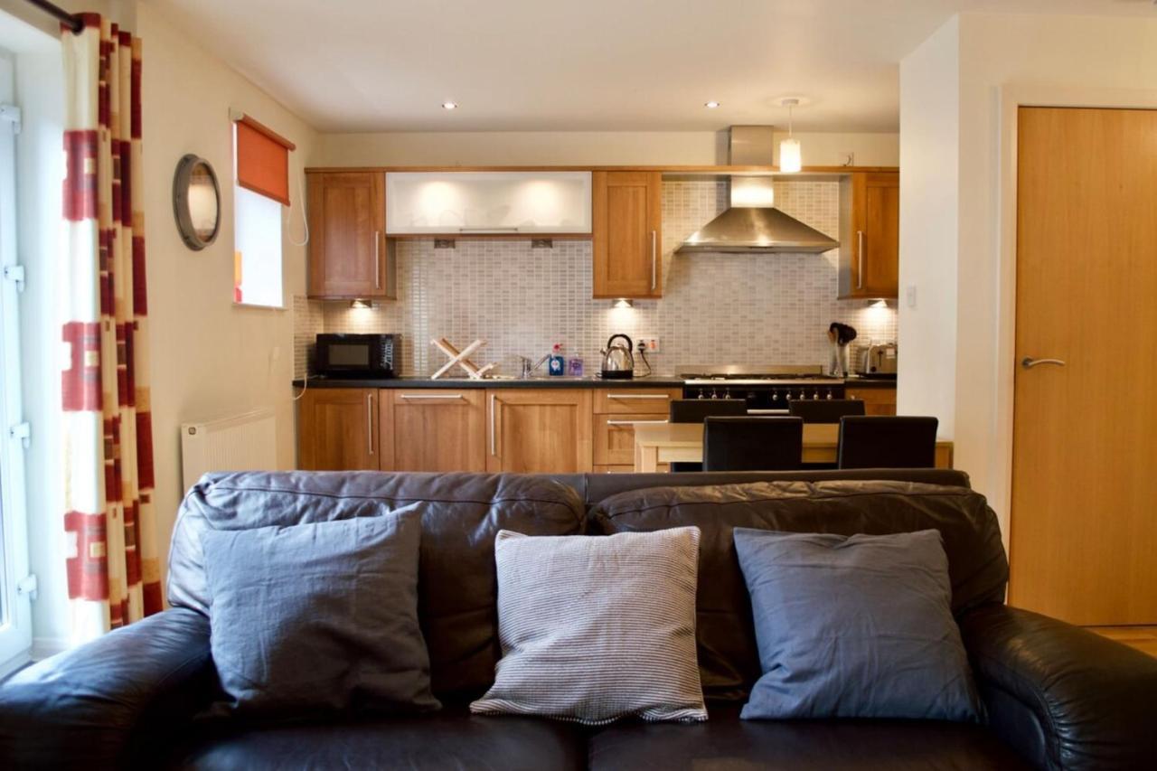 Modern 2 Bedroom City Centre Flat 爱丁堡 外观 照片